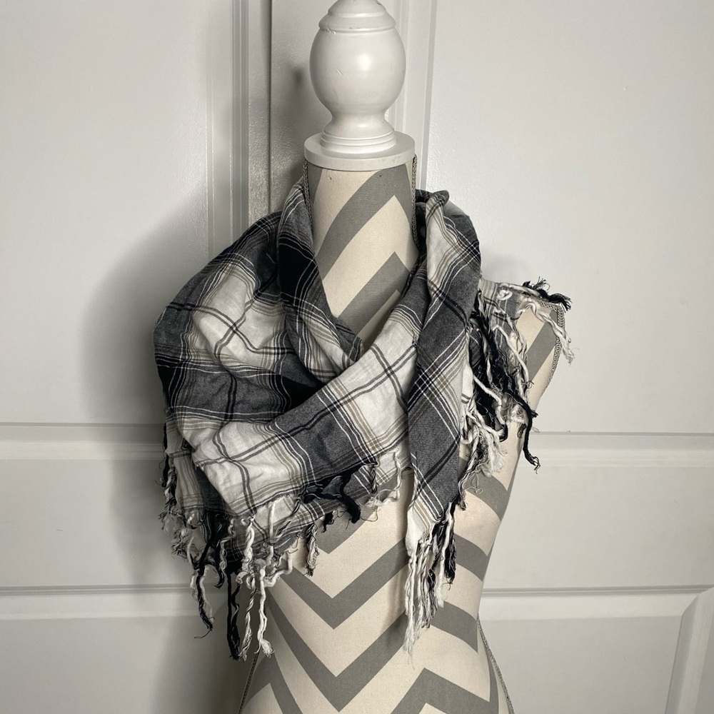 Unbranded Frayed Edge Scarf